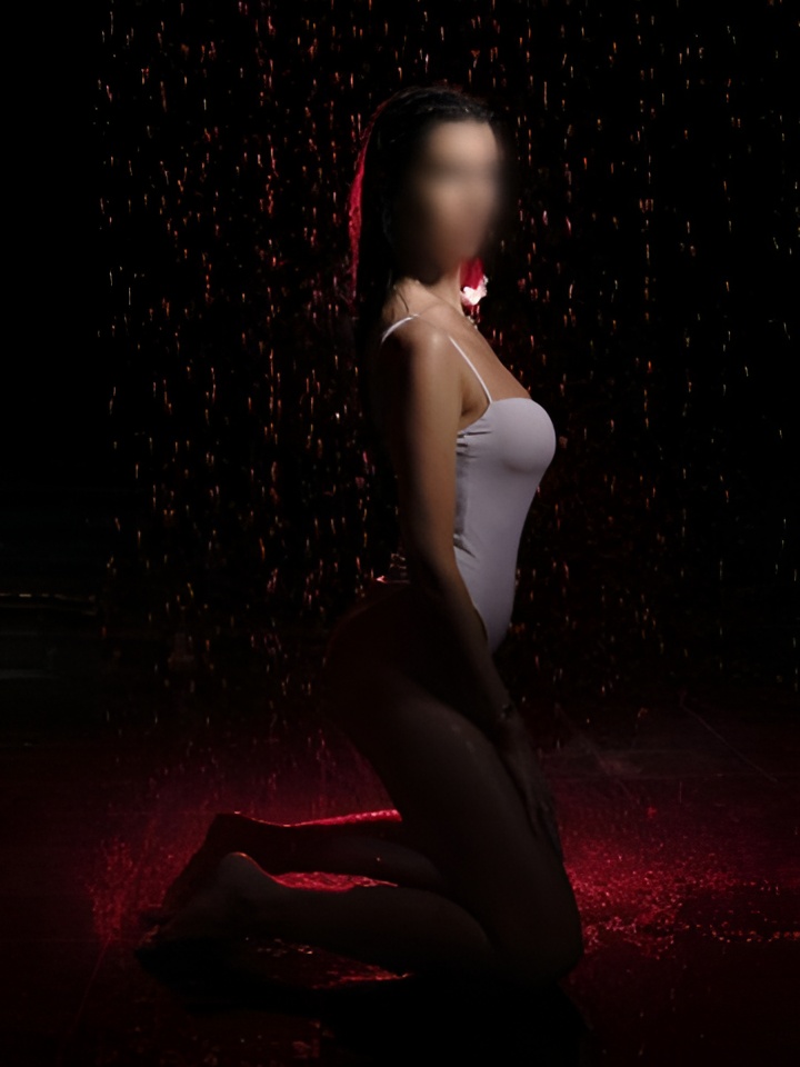 Индира привлекальеная девушка из Данилов цена от 3000 руб