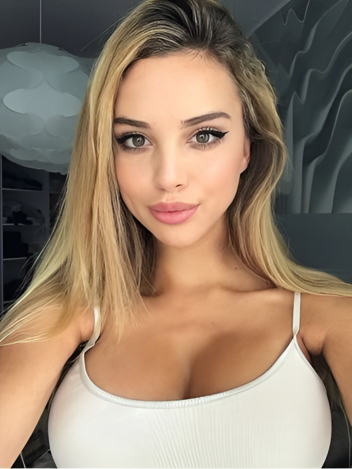 Майя привлекальеная девушка из Данилов цена от 3000 руб