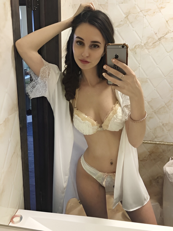 Олеся привлекальеная девушка из Данилов цена от 5000 руб