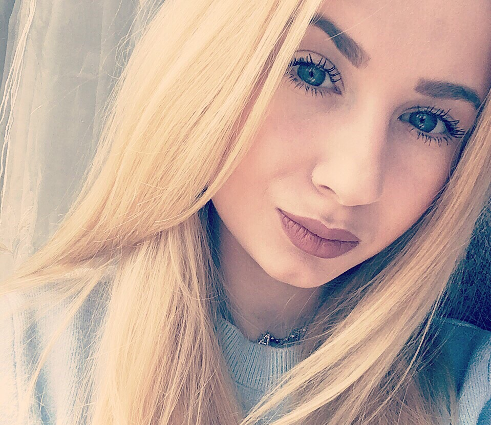 Аленка привлекальеная девушка из Данилов цена от 3500 руб