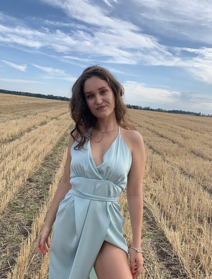 🎥 Оксана привлекальеная девушка из Данилов цена от 3500 руб