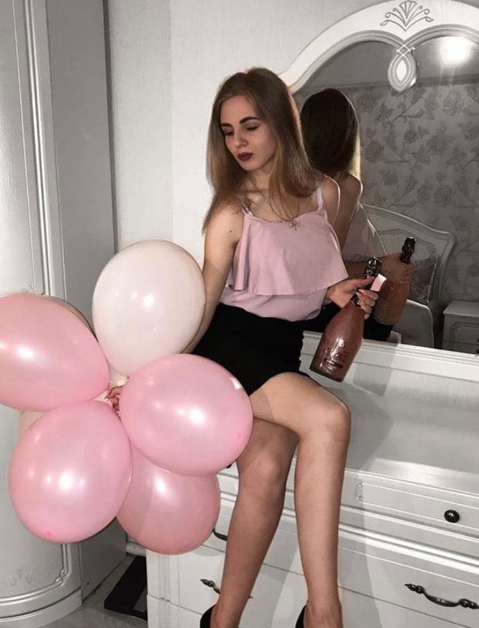 🎥 Тася привлекальеная девушка из Данилов цена от 5000 руб