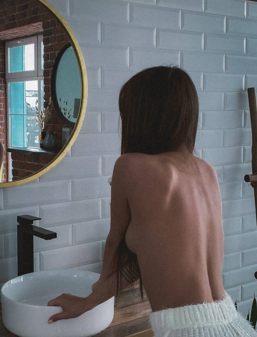 Лиля привлекальеная девушка из Данилов цена от 3000 руб