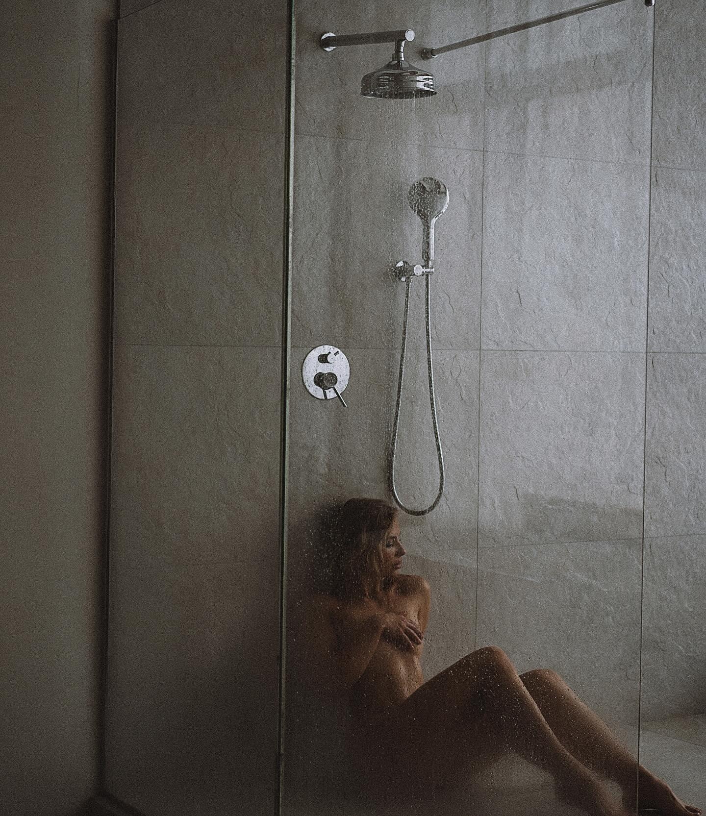 Джулиана привлекальеная девушка из Данилов цена от 4000 руб