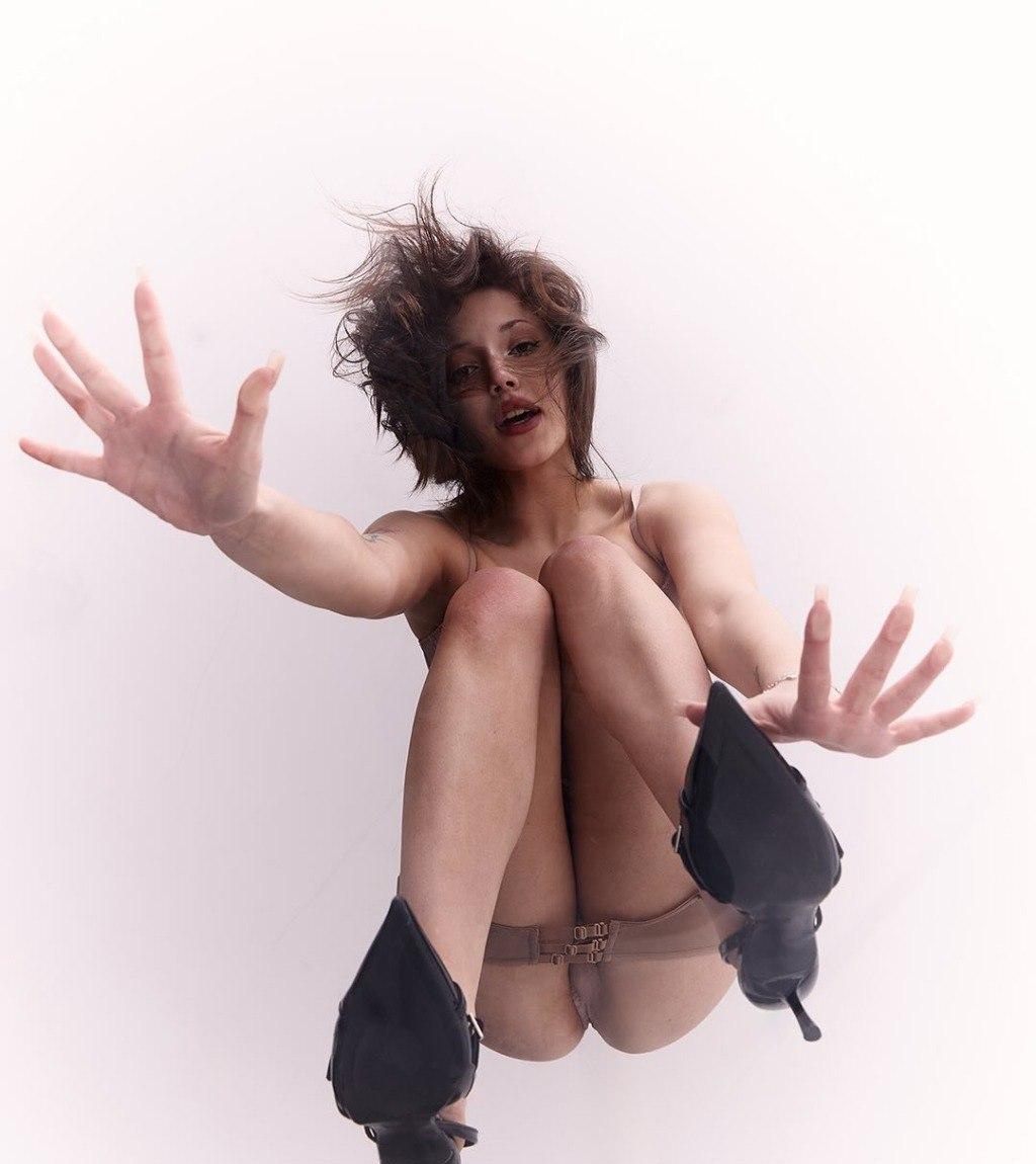 Зара привлекальеная девушка из Данилов цена от 7000 руб