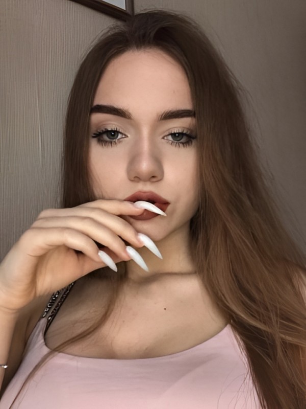 Наташа привлекательная девушка из Данилов цена от 4000 руб