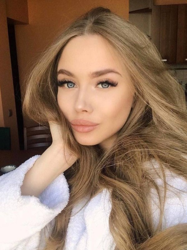 Марина привлекательная девушка из Данилов цена от 8000 руб